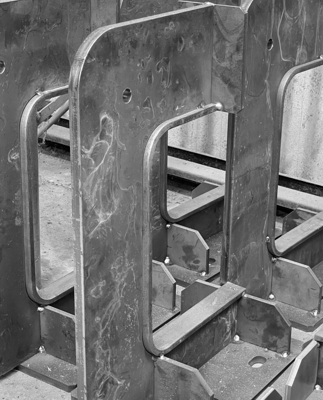 Trabajo en serie de piezas y servicio de soldadura para empresas e industrias